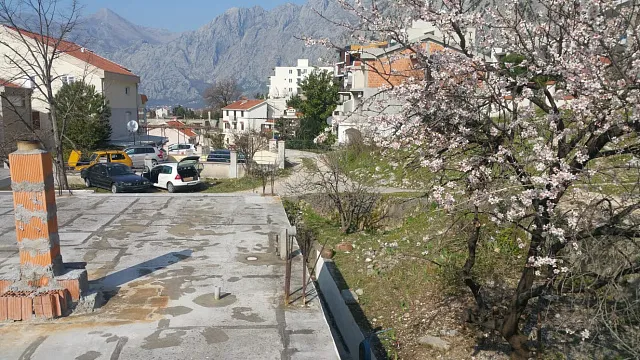 House for sale with a large plot in Dobrota, — photo 28